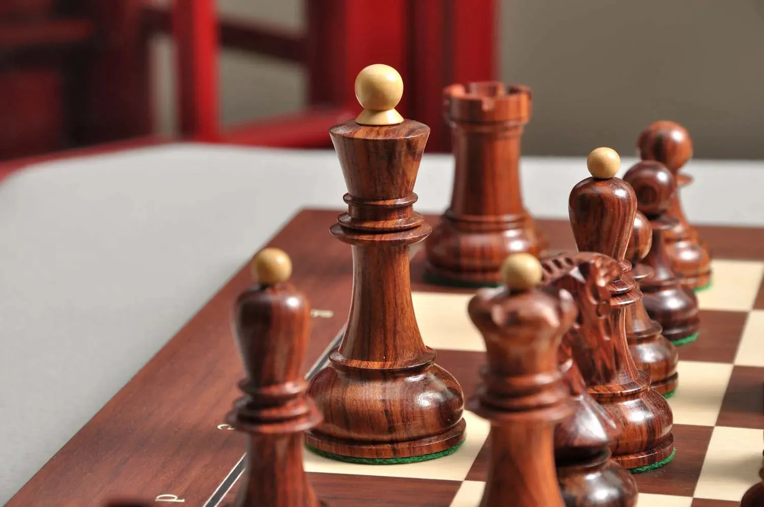 DGT Projects - Bluetooth Rosewood Board with Dubrovnik Chess Pieces - Image 5