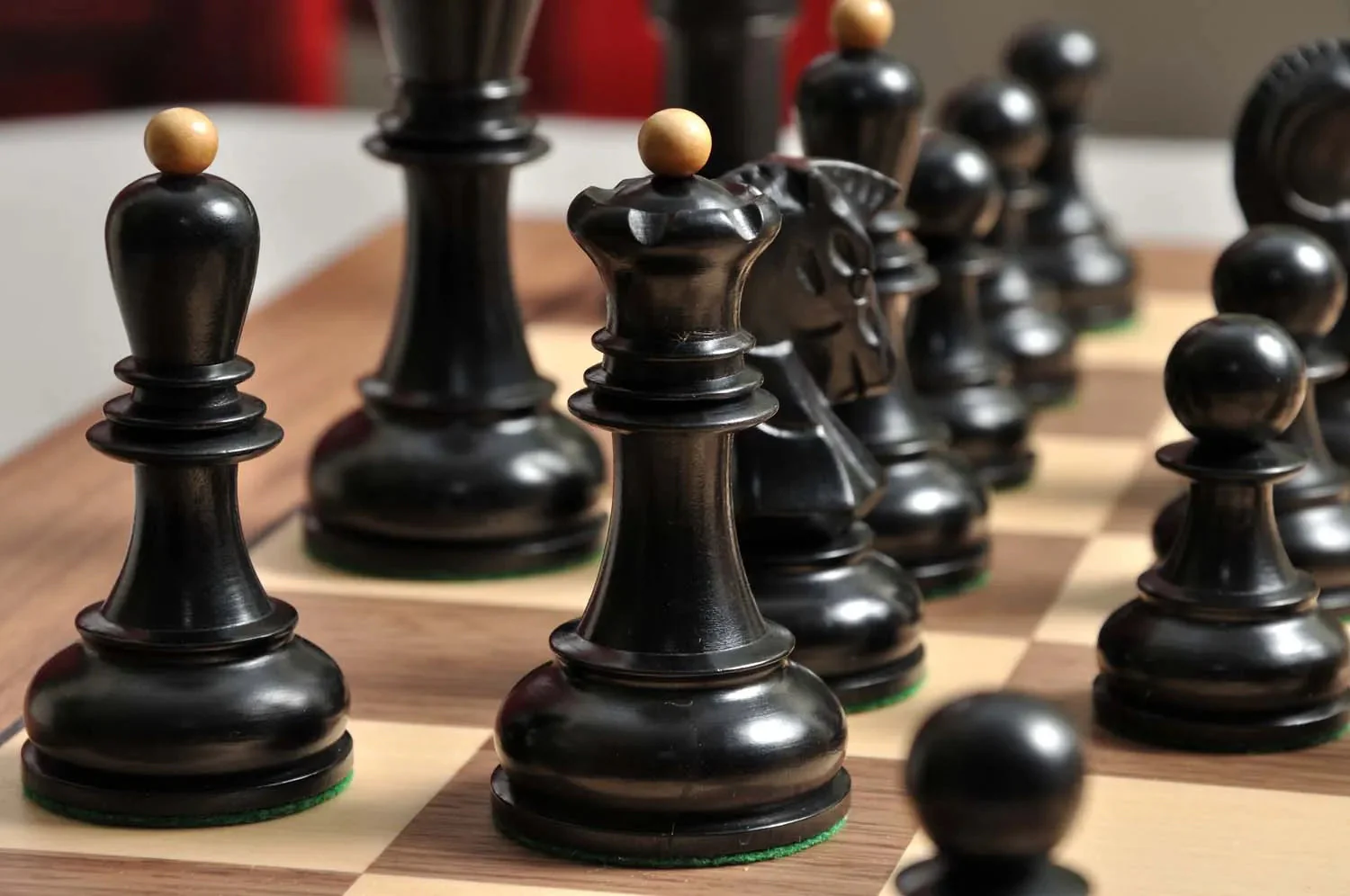 DGT Projects - USB Walnut Board with Dubrovnik Chess Pieces - Image 6