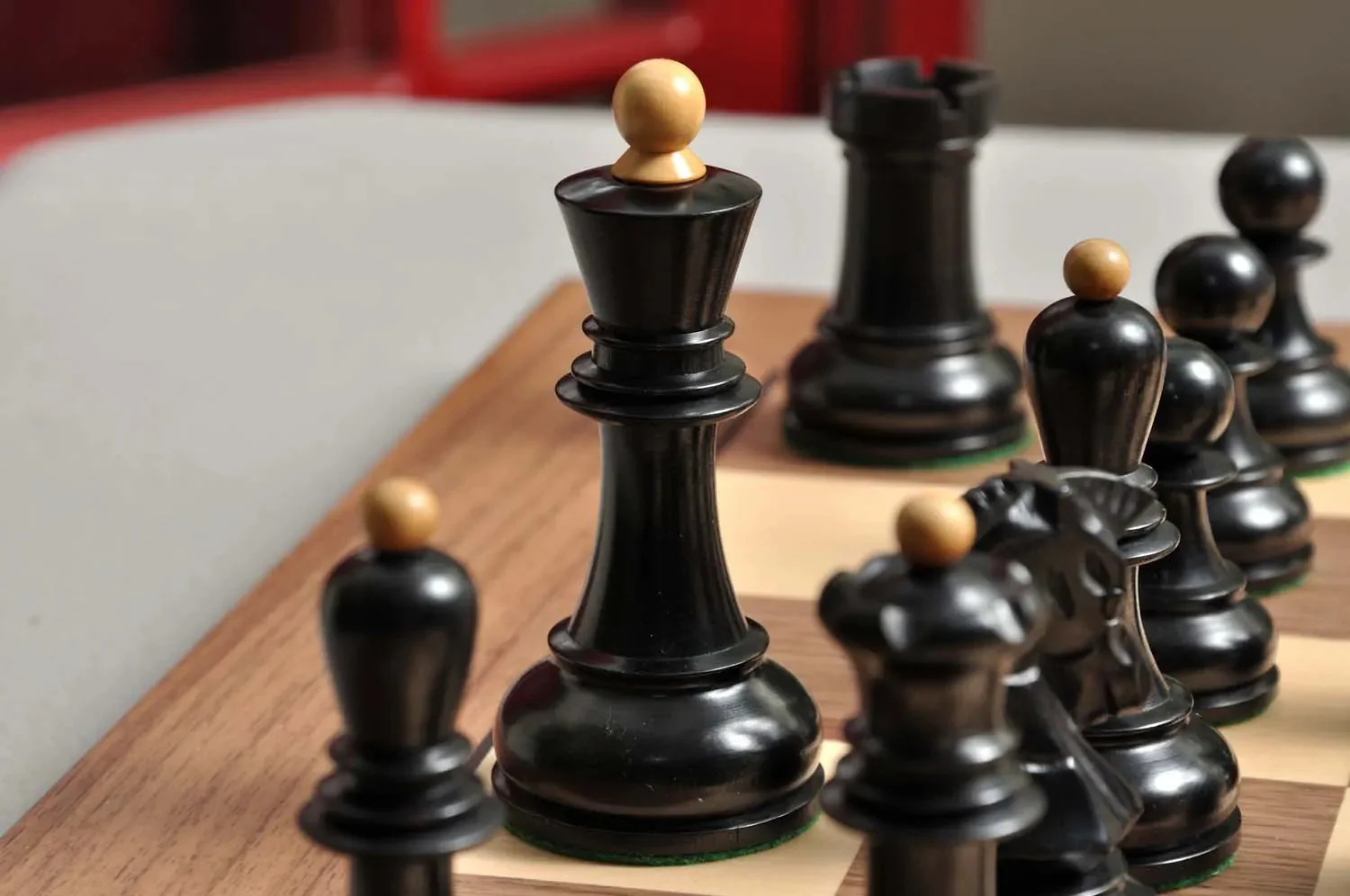 DGT Projects - USB Walnut Board with Dubrovnik Chess Pieces - Image 9