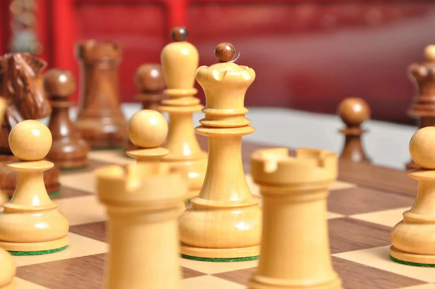 DGT Projects - USB Walnut Board with Dubrovnik Chess Pieces - Image 9