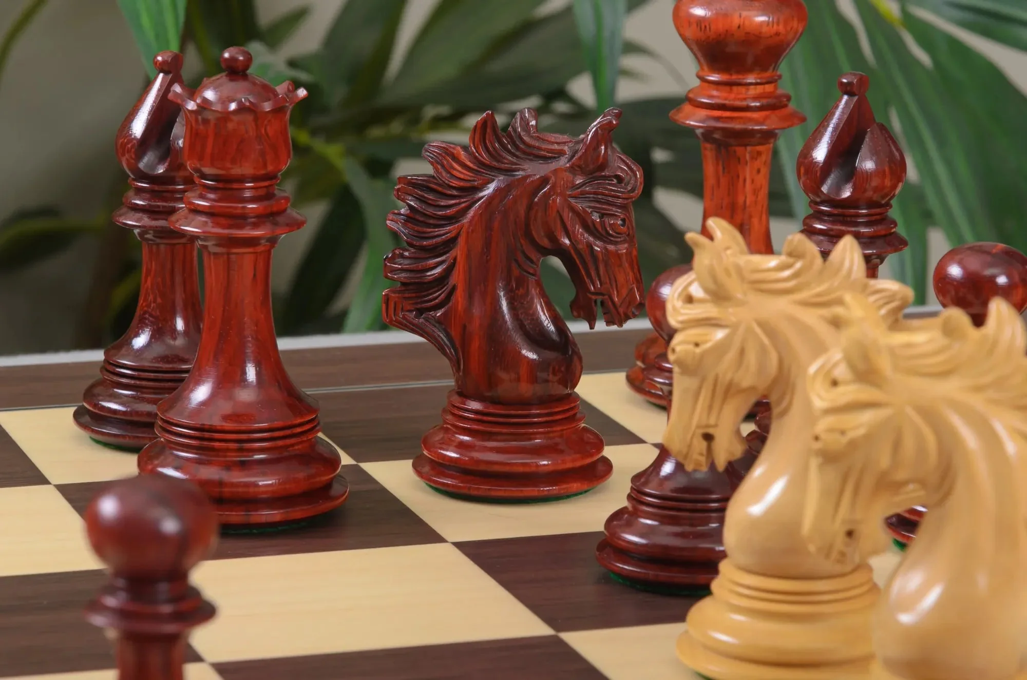 The Ercolano Series Luxury Chess Pieces - 4.3" King - Image 3