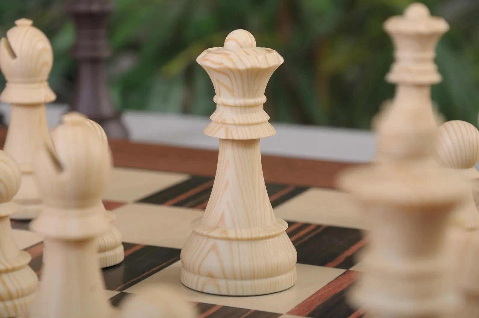 The Euro Series Chess Pieces - 3.75" King - Woodtek - Image 2