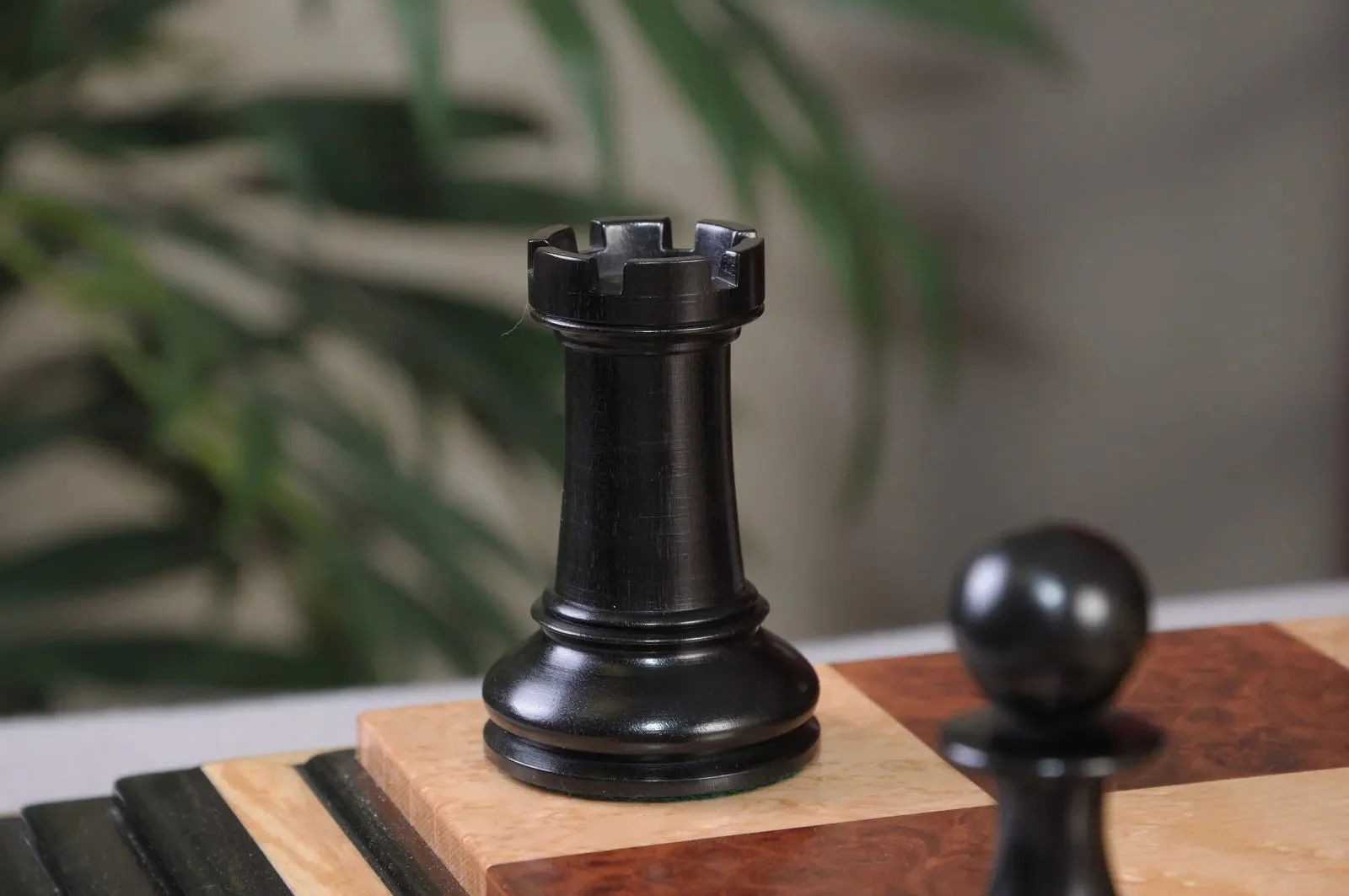 The Exeter Series Artisan Chess Pieces - 4.4" King - Image 10