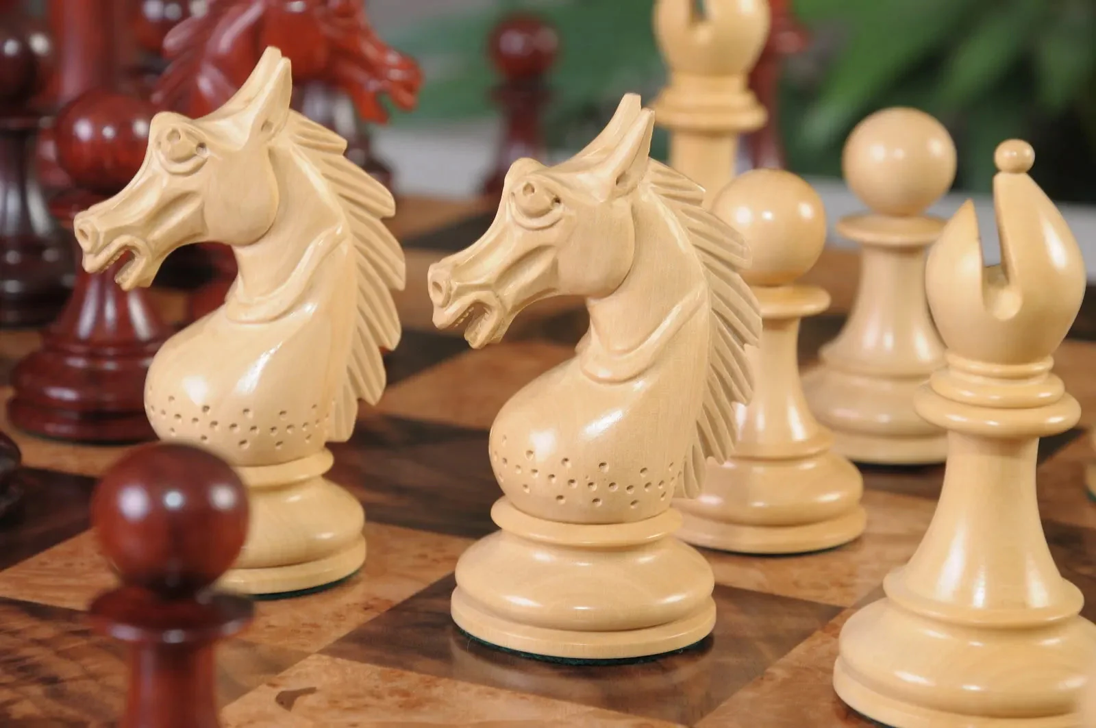 The Exeter Series Artisan Chess Pieces - 4.4" King - Image 15