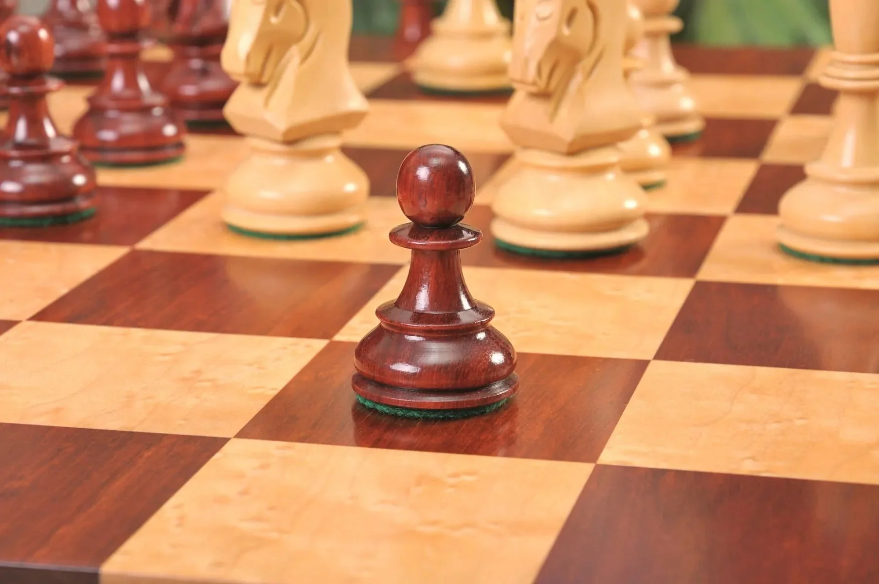 The Fischer Dubrovnik II Series Chess Pieces - 3.625" King - Image 19