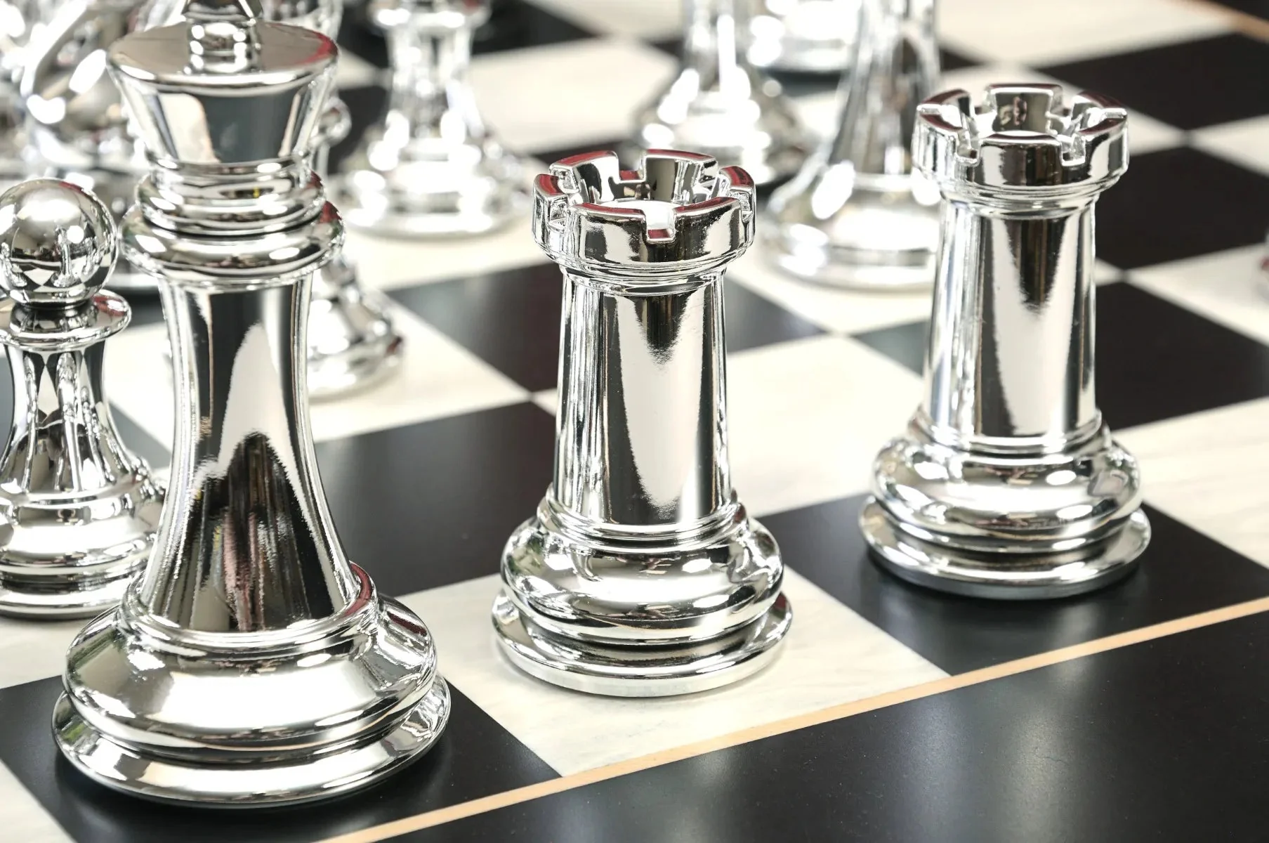 The Fischer Series Chess Pieces - 4.0" King - Black And Silver - Image 7