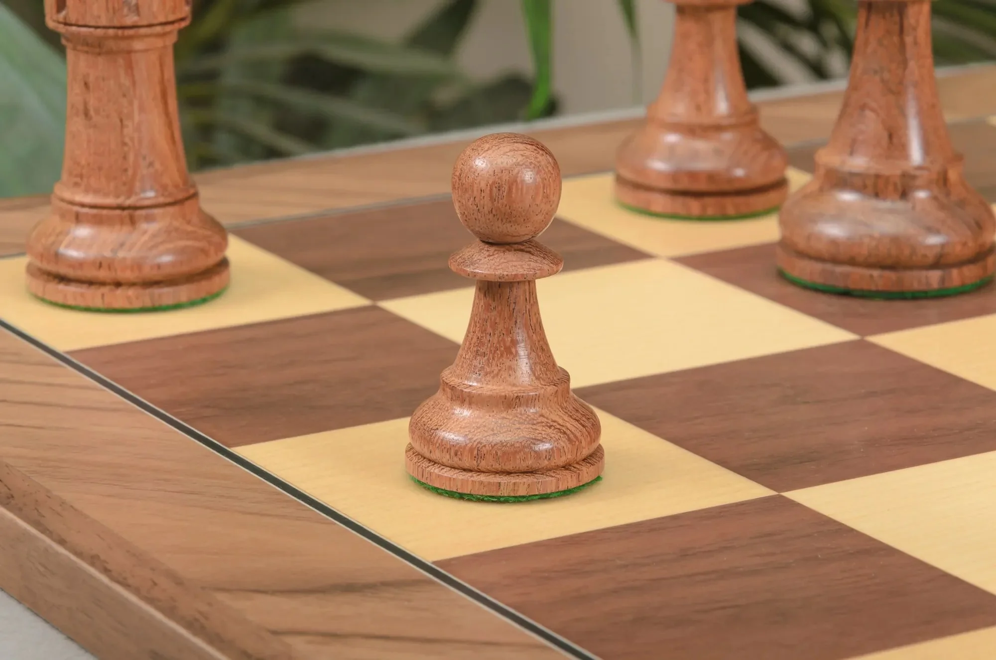 The Fischer Spassky Series Chess Pieces - 4.0" King - Image 13