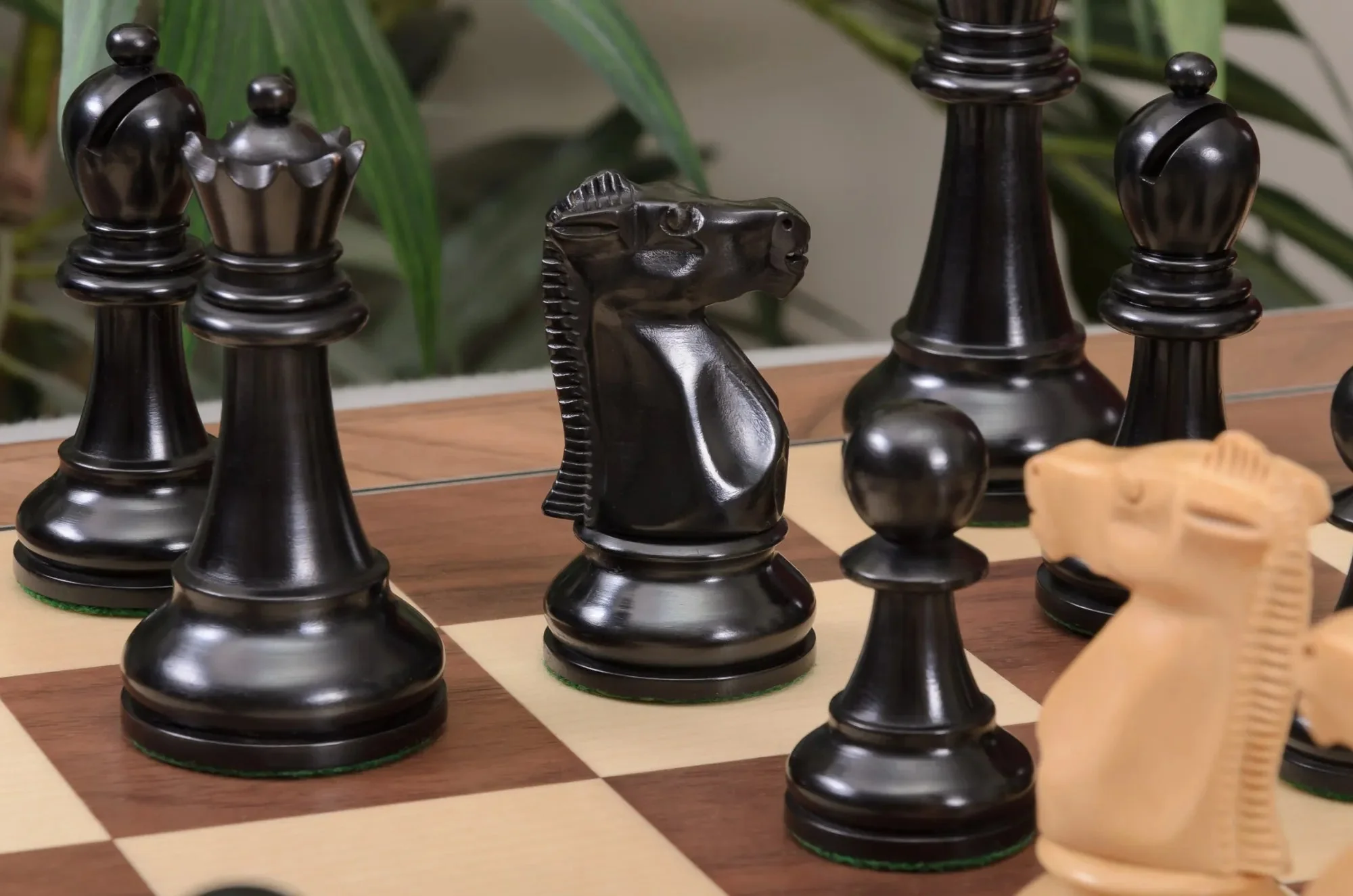 The Fischer Spassky Series Chess Pieces - 4.0" King - Image 3