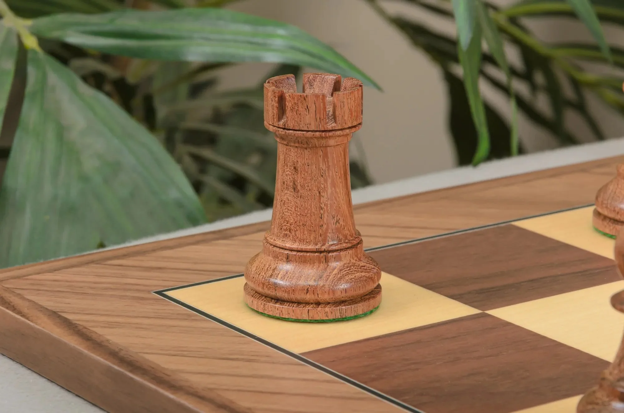 The Fischer Spassky Series Chess Pieces - 4.0" King - Image 4