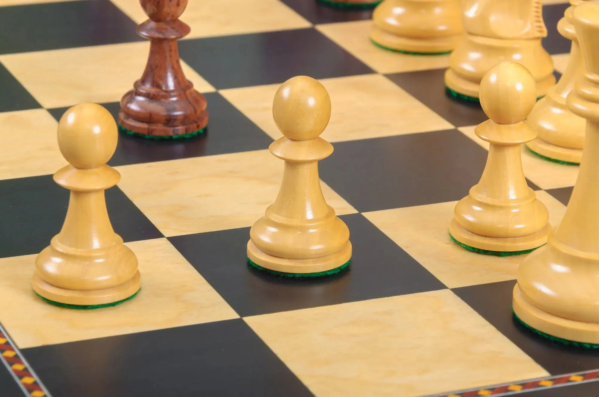 The Fischer Spassky Series Commemorative Chess Pieces - 3.75" King - Image 14
