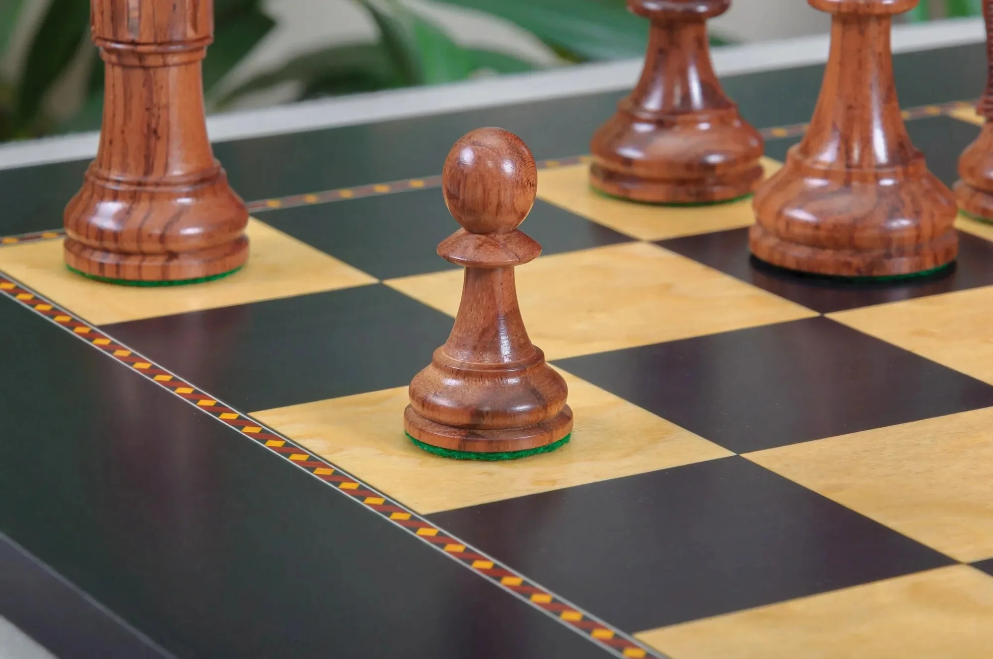 The Fischer Spassky Series Commemorative Chess Pieces - 3.75" King - Image 5