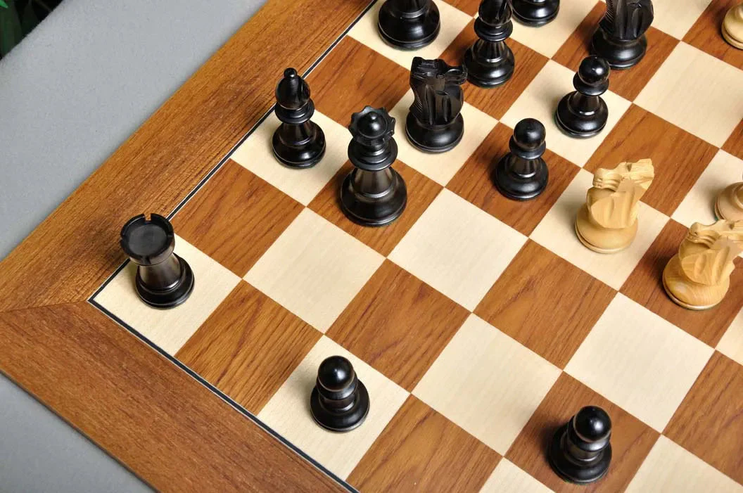 The French Lardy Series Chess Pieces - 3.75" King - Image 4