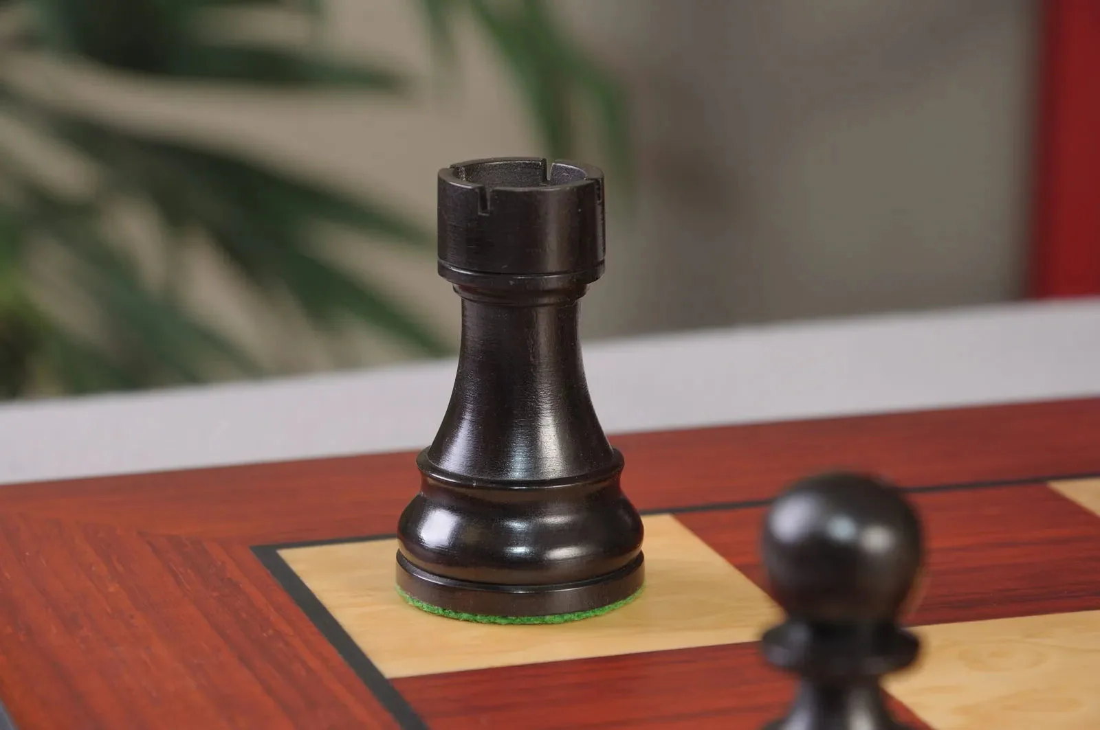 The Gambit Series Chess Pieces - 3.75" King - Image 10