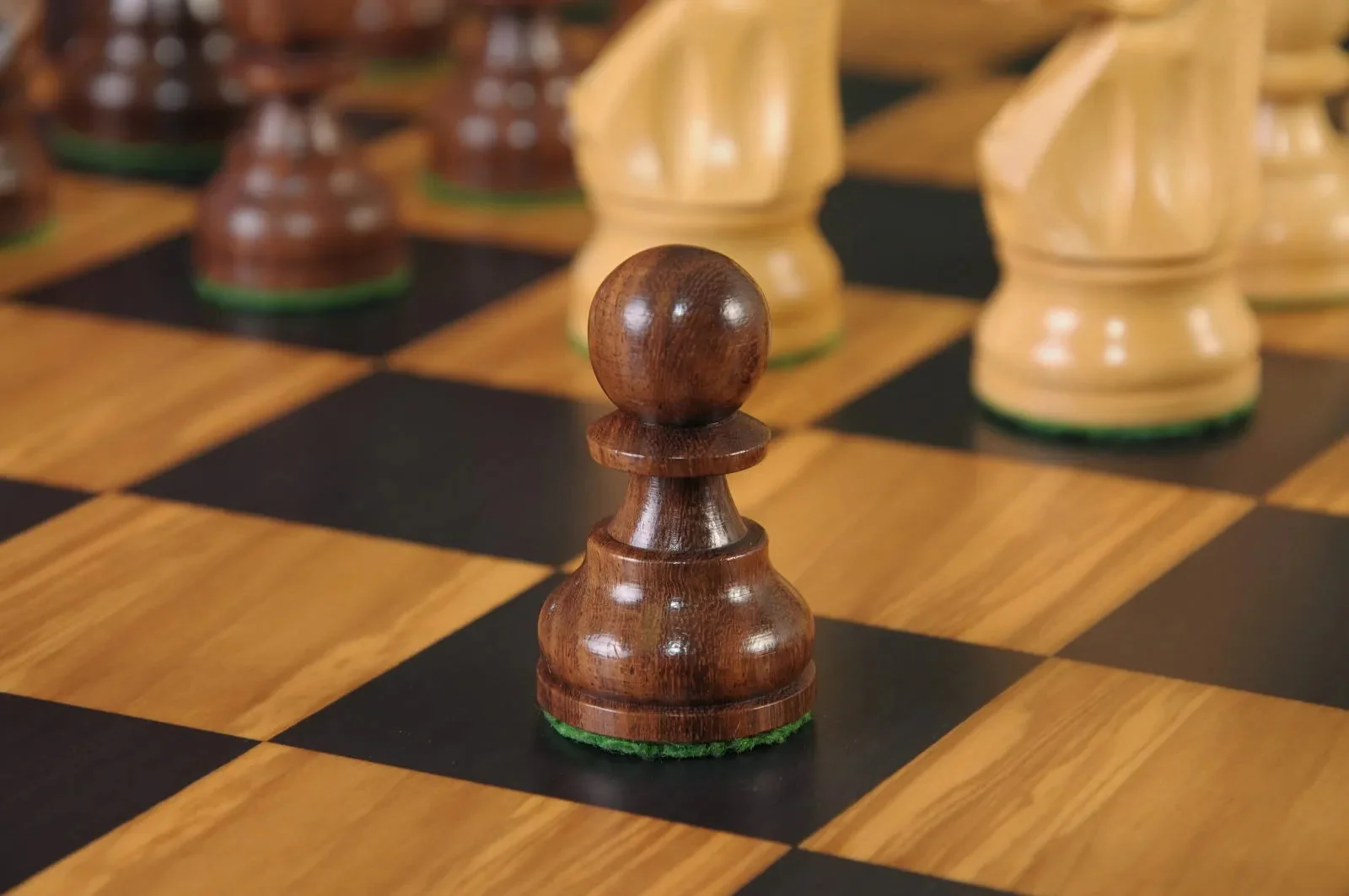 The Gambit Series Chess Pieces - 3.75" King - Image 16