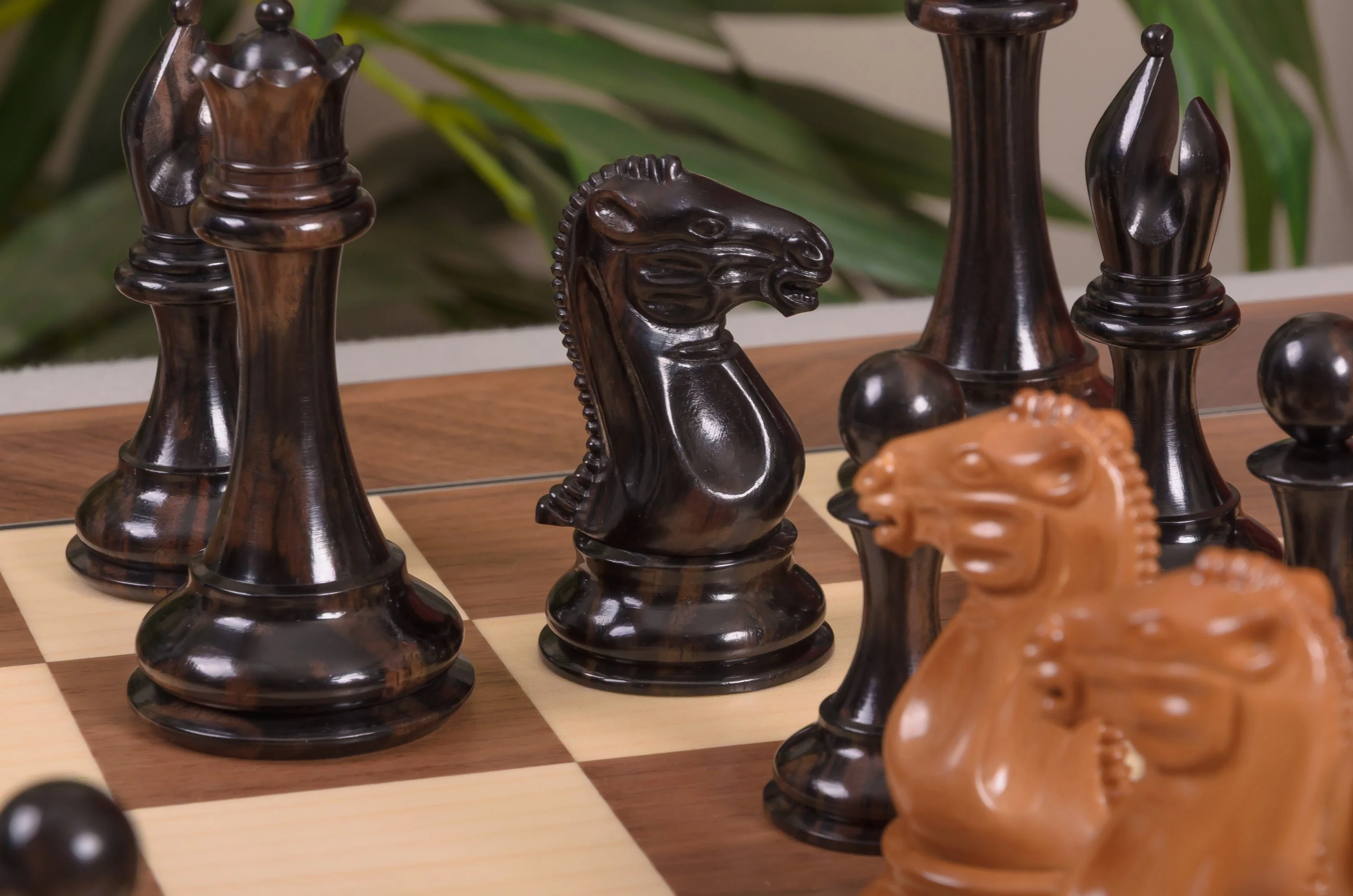 The Golden Collector Series Luxury Chess Pieces - 4.4" King - Image 4