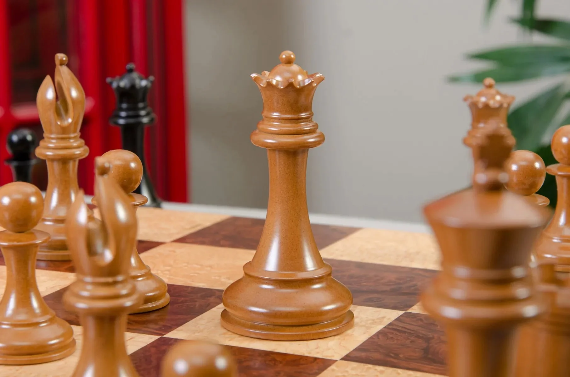 The Golden Collector Series Luxury Chess Pieces - 4.4" King - Image 5