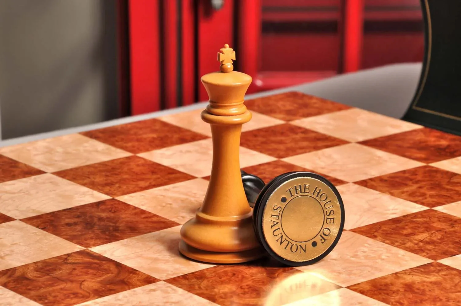 The Golden Collector Series Luxury Chess Set, Box, & Board Combination - 4.4" King - Antiqued Boxwood & Genuine Ebony - Image 5
