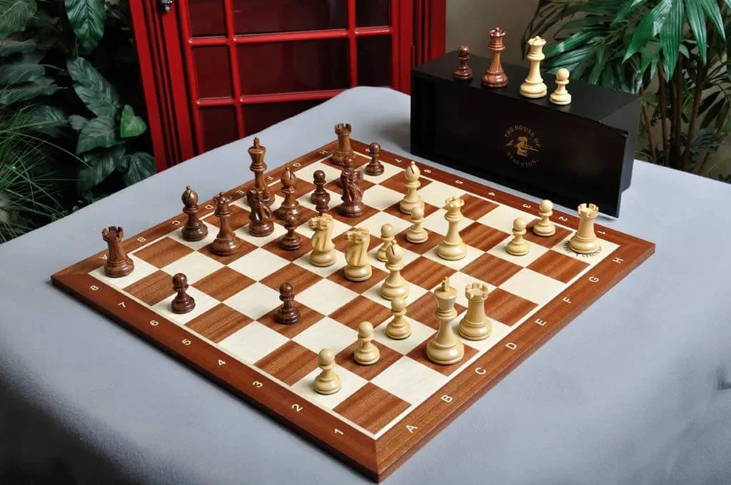 Rosewood and Natural Boxwood