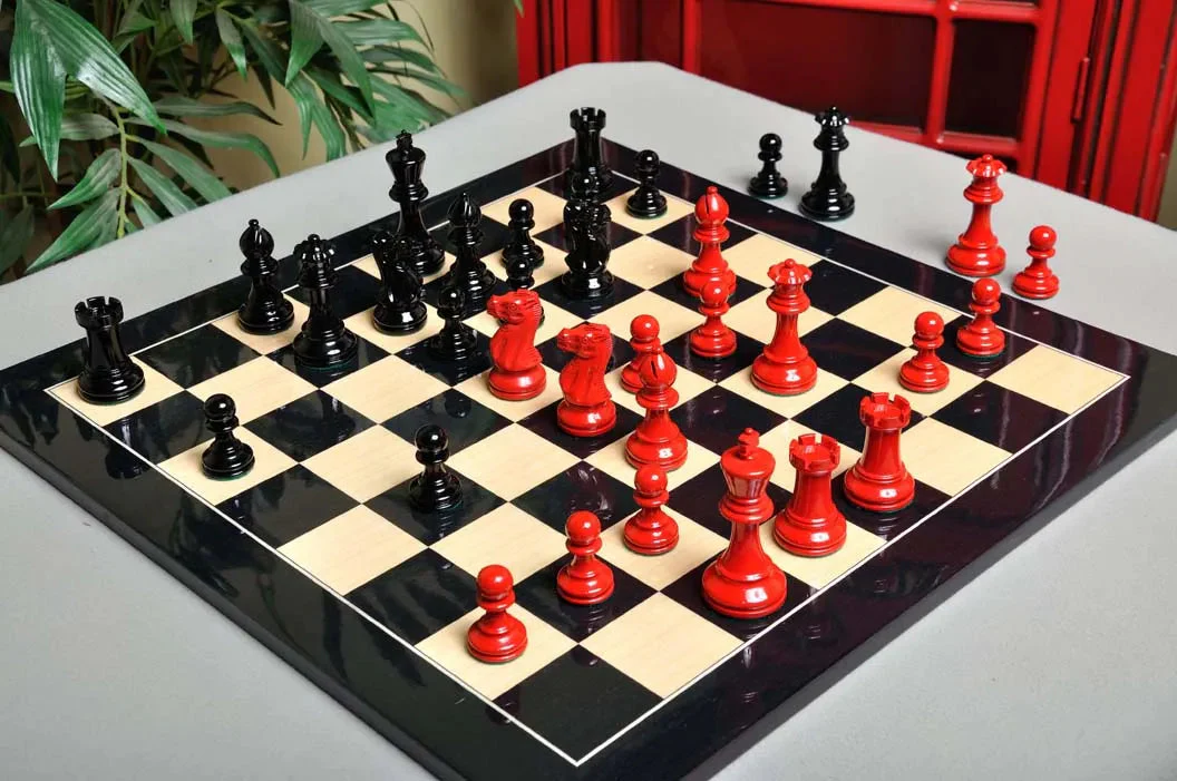 The Grandmaster Regal Series Chess Pieces - 4.0" King - Image 3