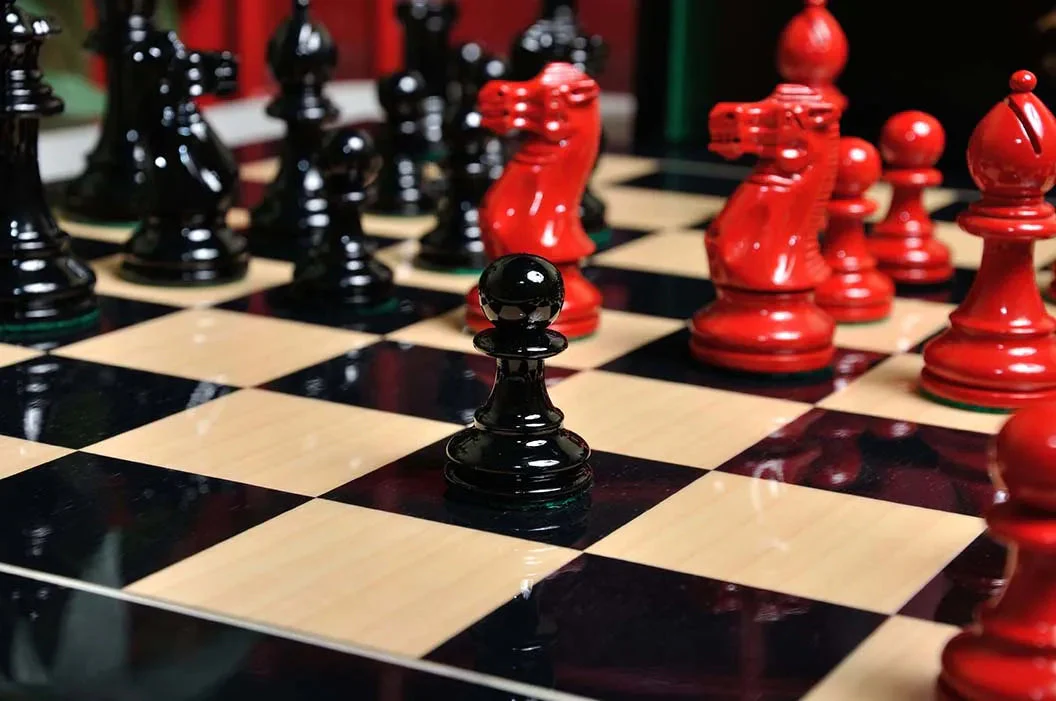 The Grandmaster Regal Series Chess Set, Box, and Board Combination - Image 8