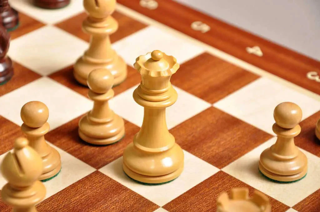 The Grandmaster Series Chess Pieces - 3.25" King - Image 19