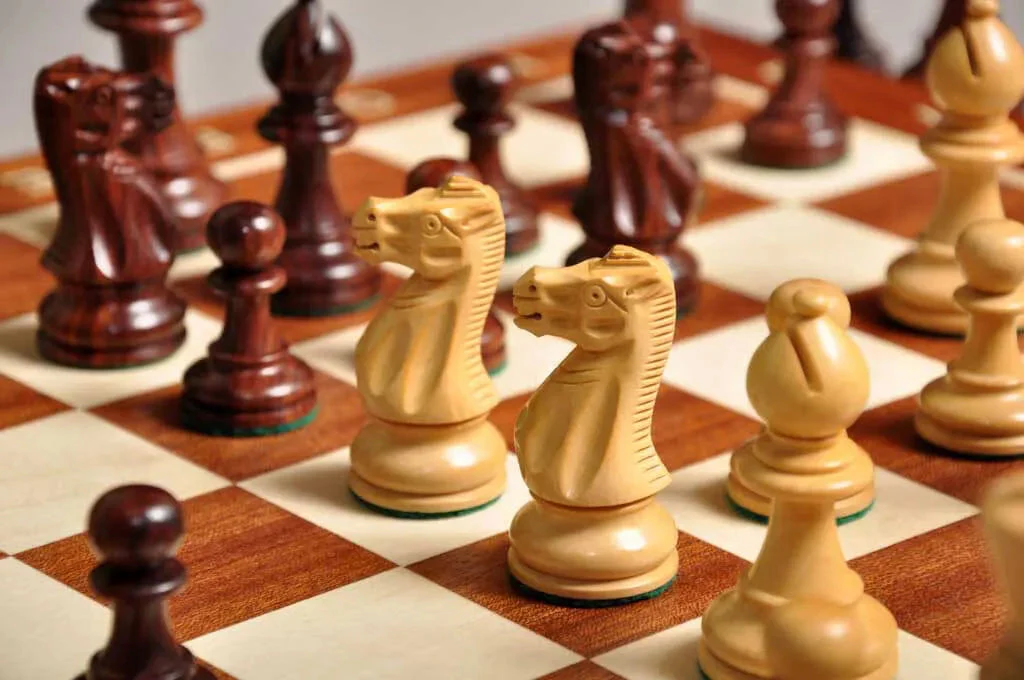 The Grandmaster Series Chess Pieces - 3.25" King - Image 23