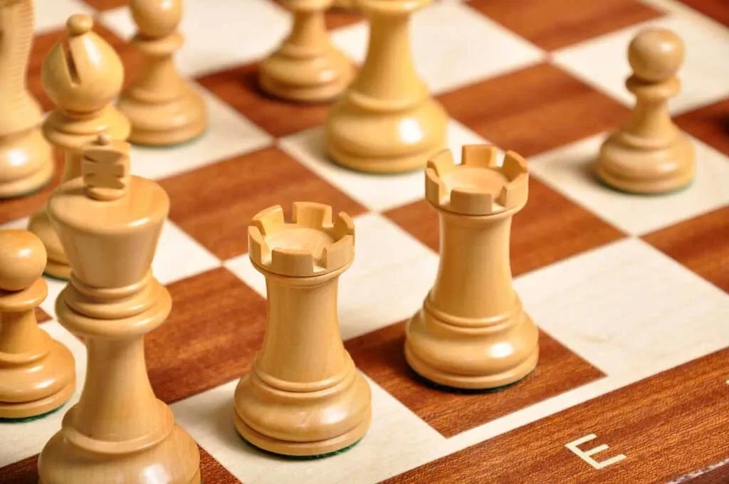 The Grandmaster Series Chess Pieces - 3.25" King - Image 5
