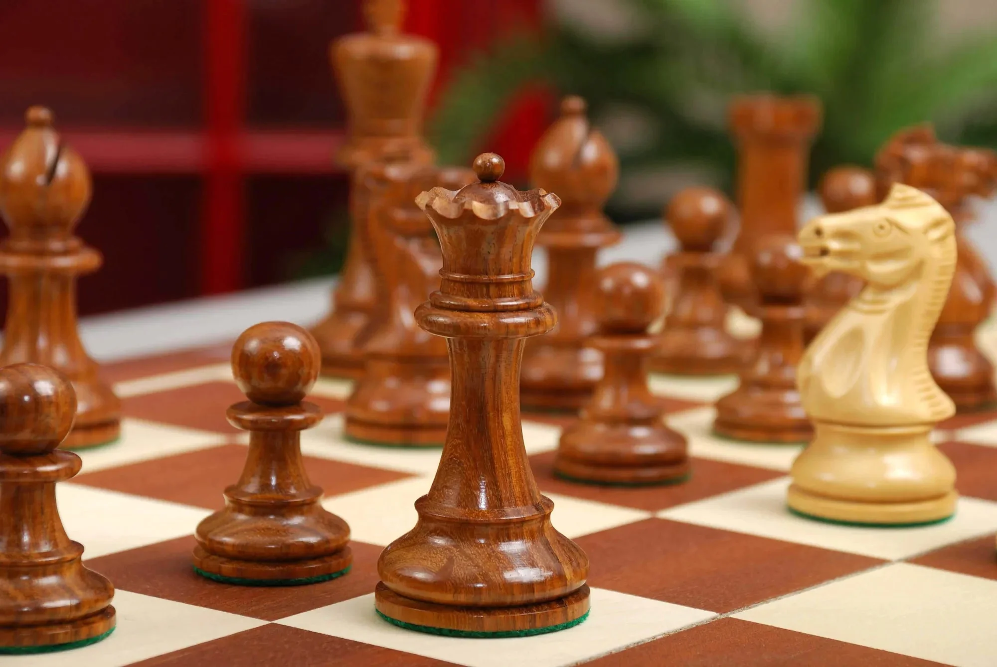 The Grandmaster Series Chess Pieces - 4.0" King - Image 10