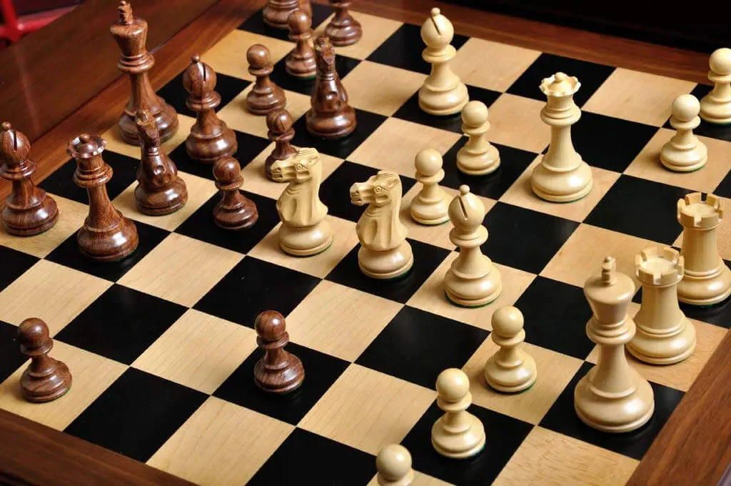 The Grandmaster Series Chess Pieces - 4.0" King - Image 29