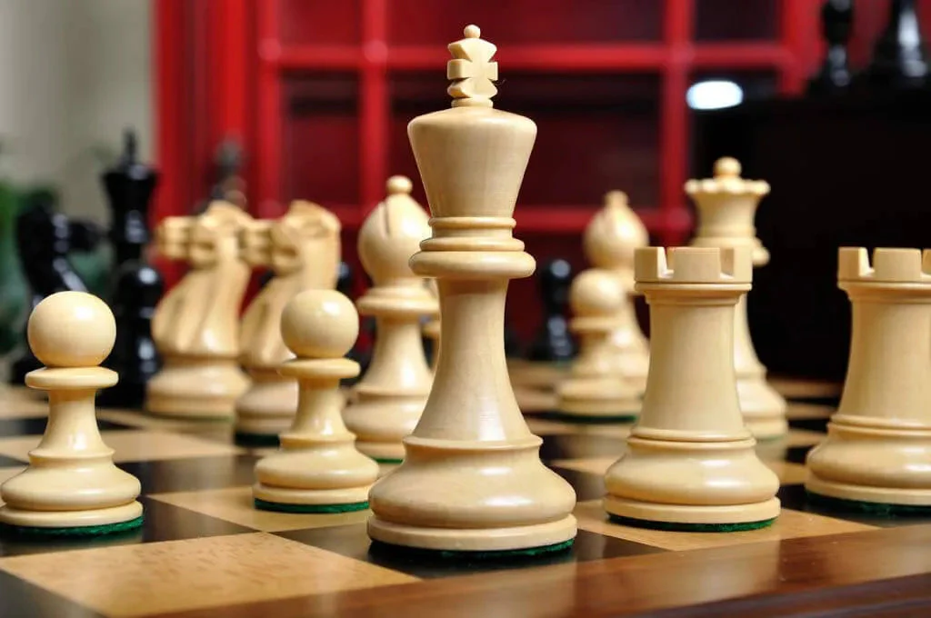 The Grandmaster Series Chess Pieces - 4.0" King - Image 30
