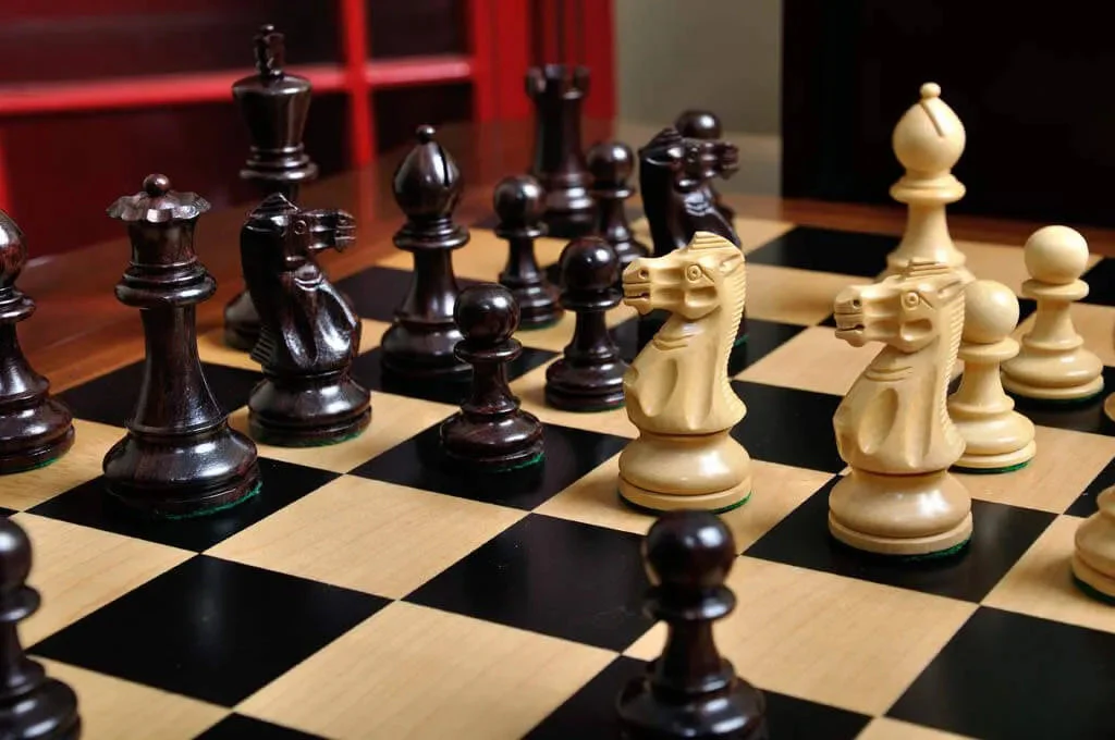 The Grandmaster Series Chess Pieces - 4.0" King - Image 35