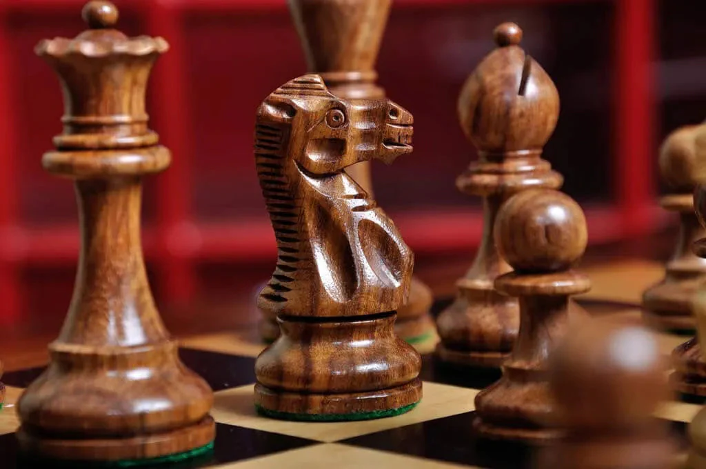 The Grandmaster Series Chess Pieces - 4.0" King - Image 37