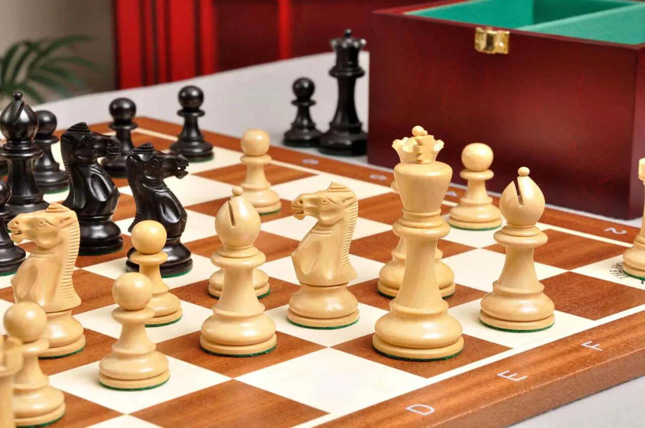 The Grandmaster Series Chess Pieces - 4.0" King - Image 9