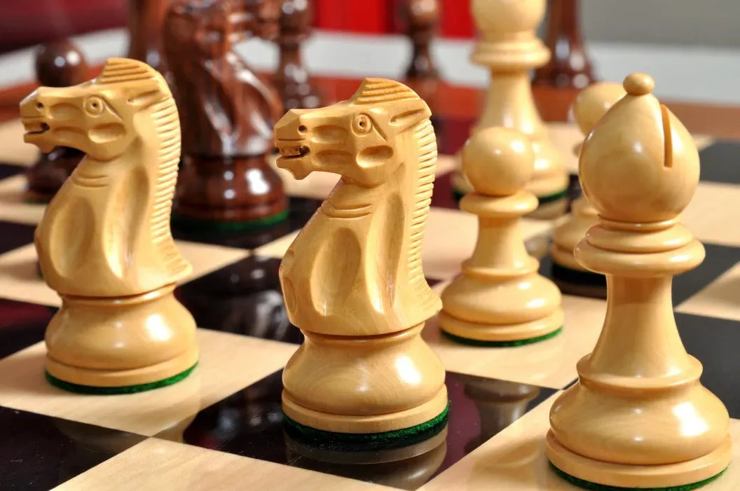 The Grandmaster II Series Chess Pieces - 4.0" King - Image 6