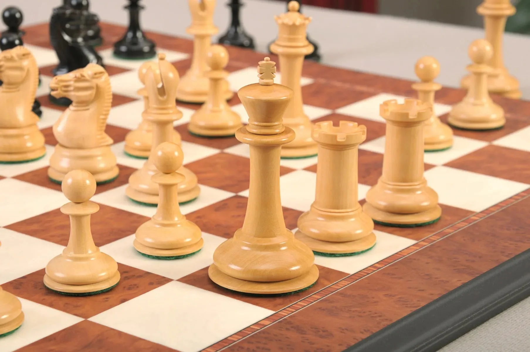 The Harrwitz Series Timeless Chess Pieces- 3.5" King - Image 3