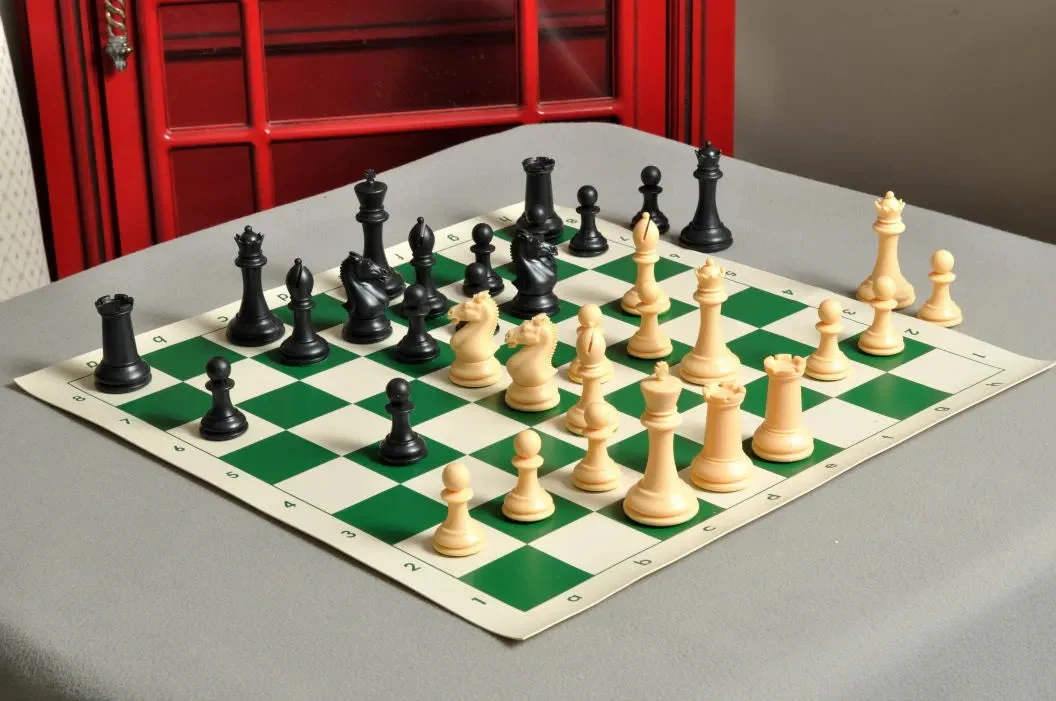 The Hastings Series Plastic Chess Pieces - 3.875" King - Image 15