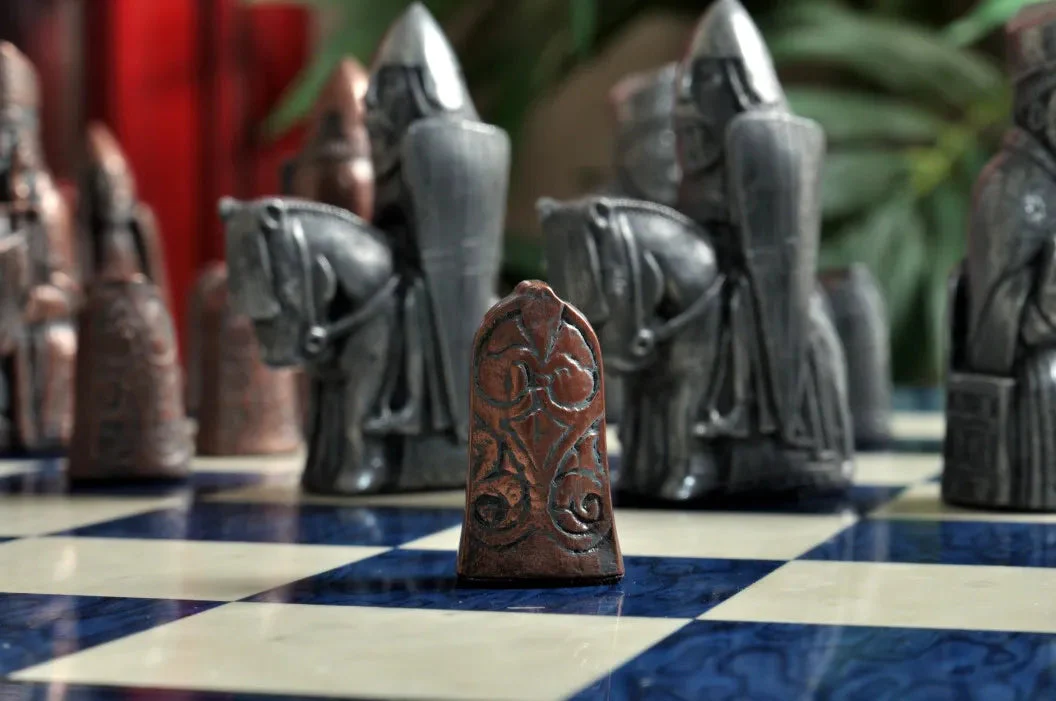 The Isle of Lewis Antiqued Chess Pieces - Metal - Image 6
