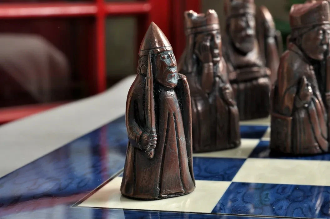 The Isle of Lewis Antiqued Chess Pieces - Metal - Image 9