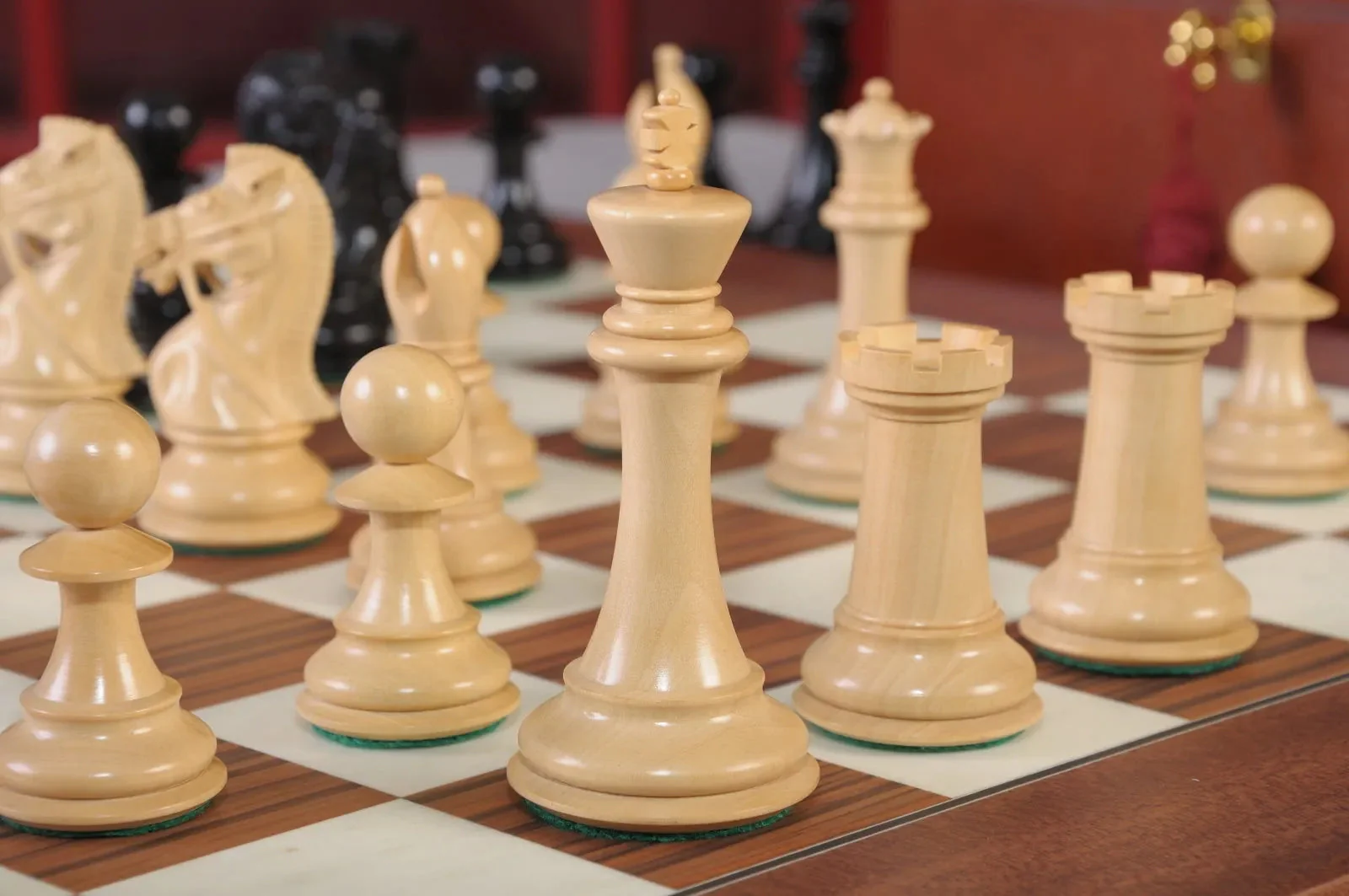 The Leicester Series Chess Set, Box, & Board Combination - Image 5
