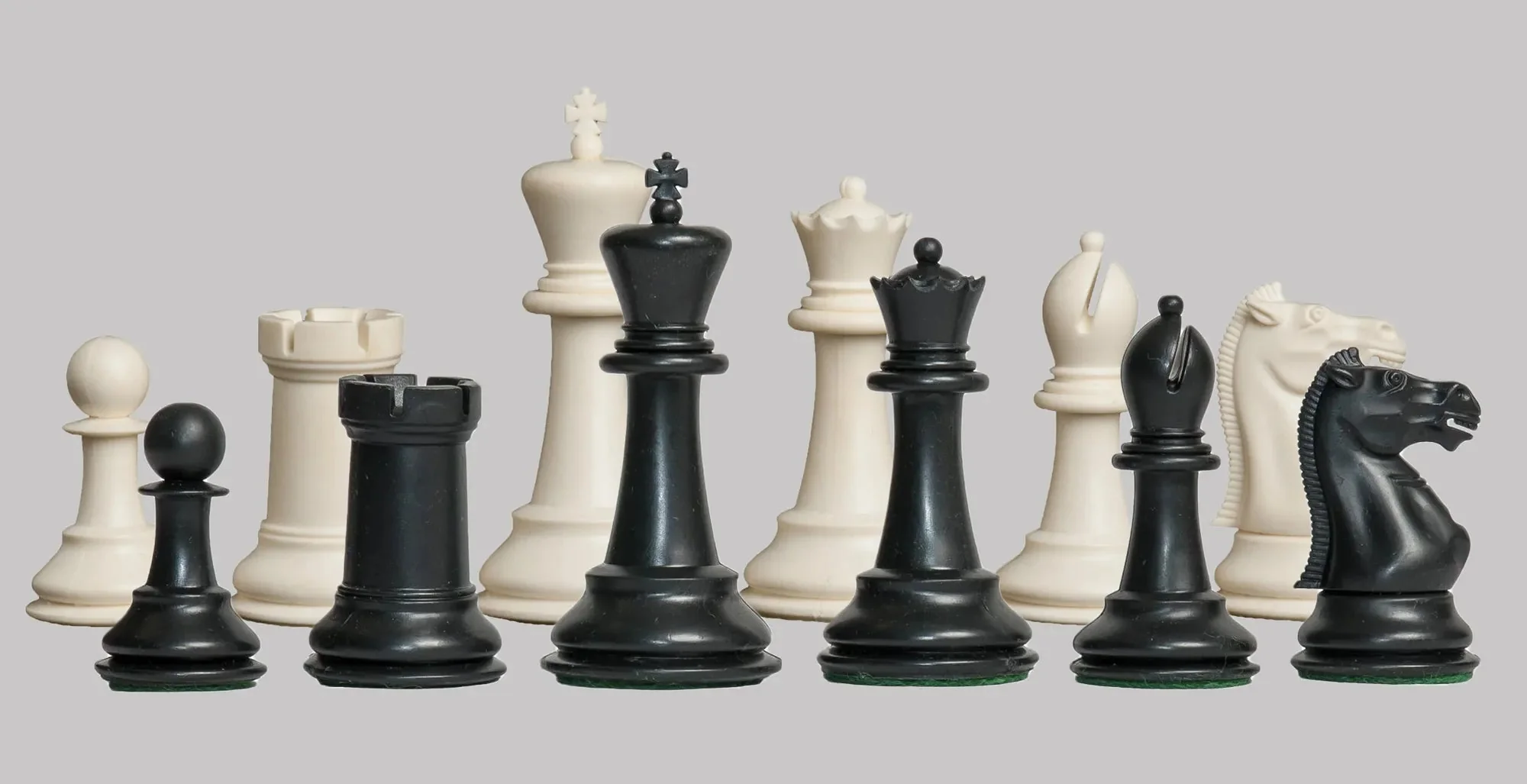 The Marshall Library Series Plastic Chess Pieces - 2.875" King - Image 8
