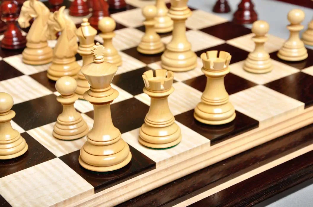 The Livorno Series Luxury Chess Pieces - 4.4" King - Image 10