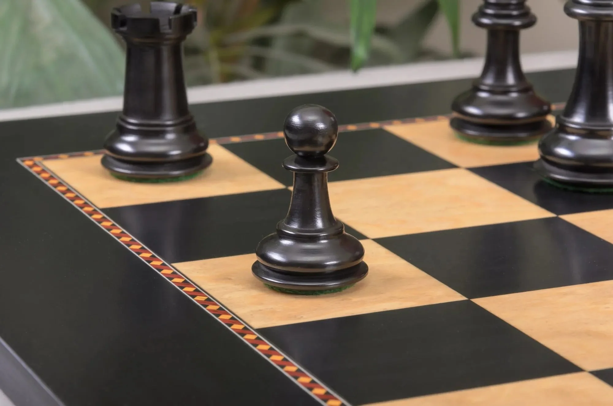 The York Series Chess Pieces - 3.5" King - Image 10