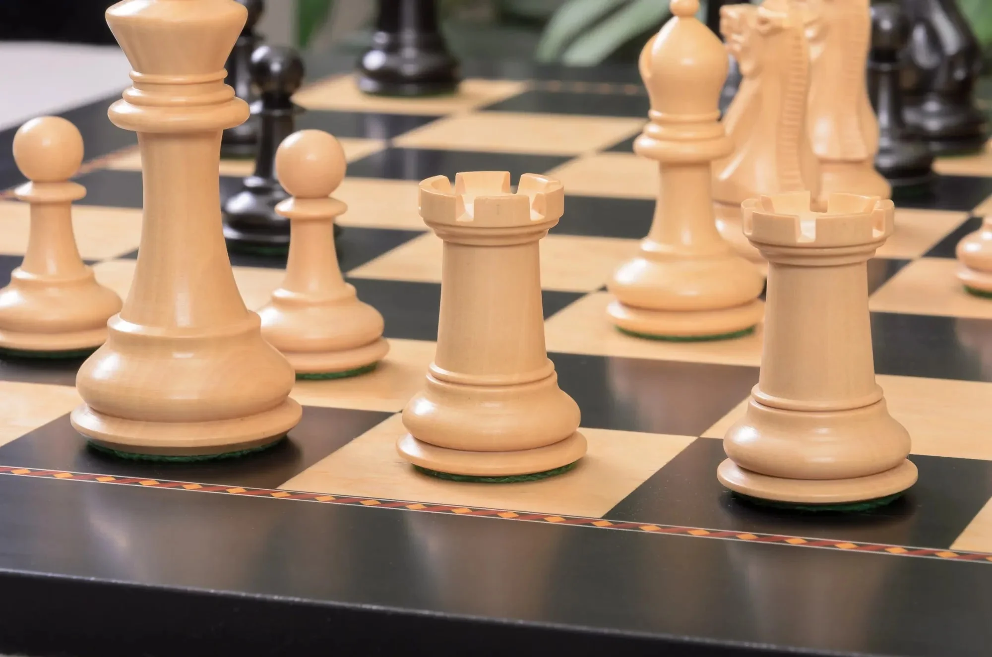 The York Series Chess Pieces - 3.5" King - Image 12
