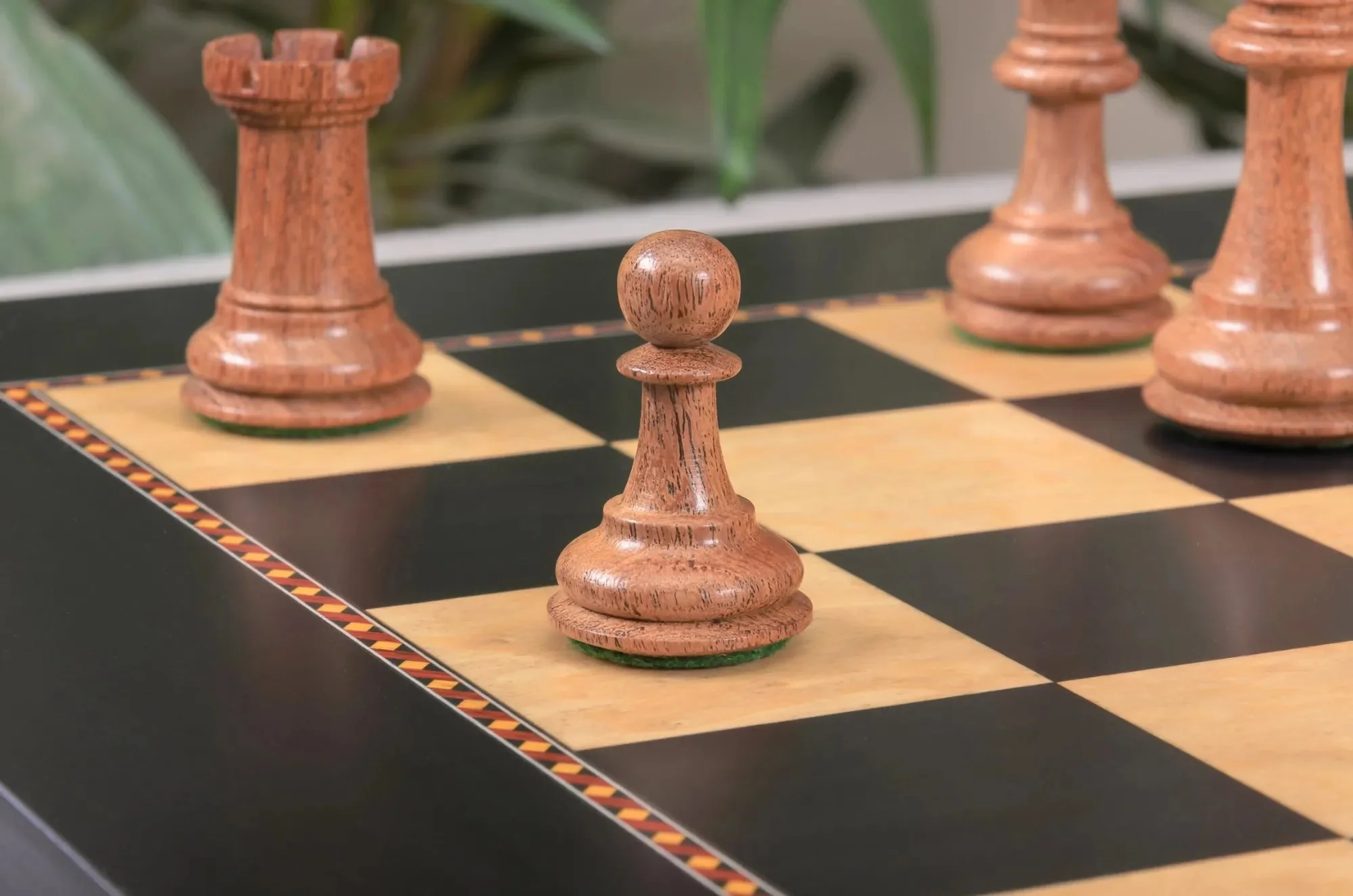The York Series Chess Pieces - 3.5" King - Image 18