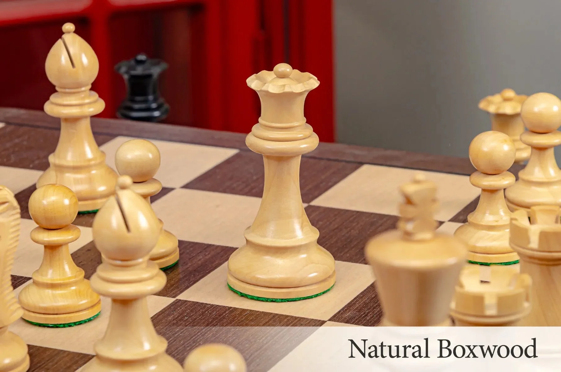 The Magnus Carlsen Luxury Signature Casket & Chess Set Combination - Image 15