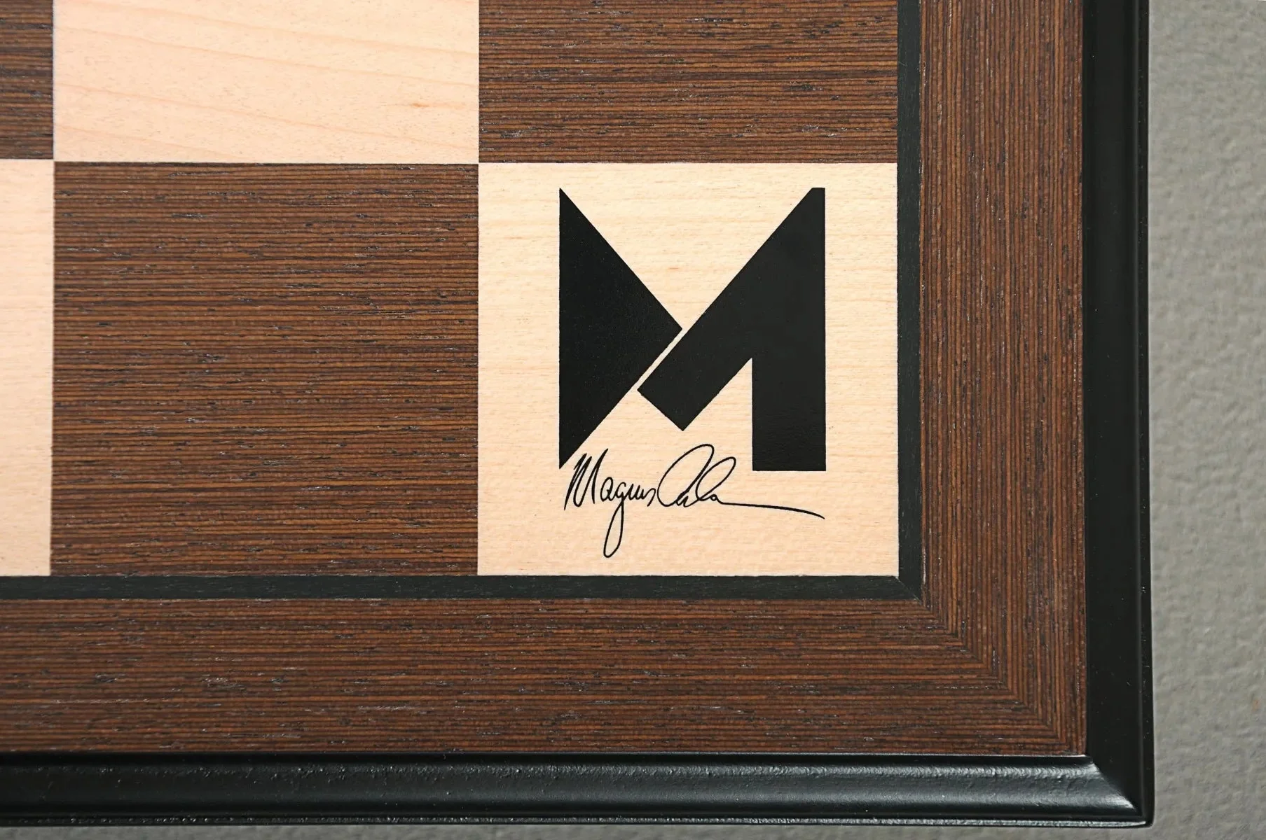 The Magnus Carlsen Luxury Signature Casket & Chess Set Combination - Image 21