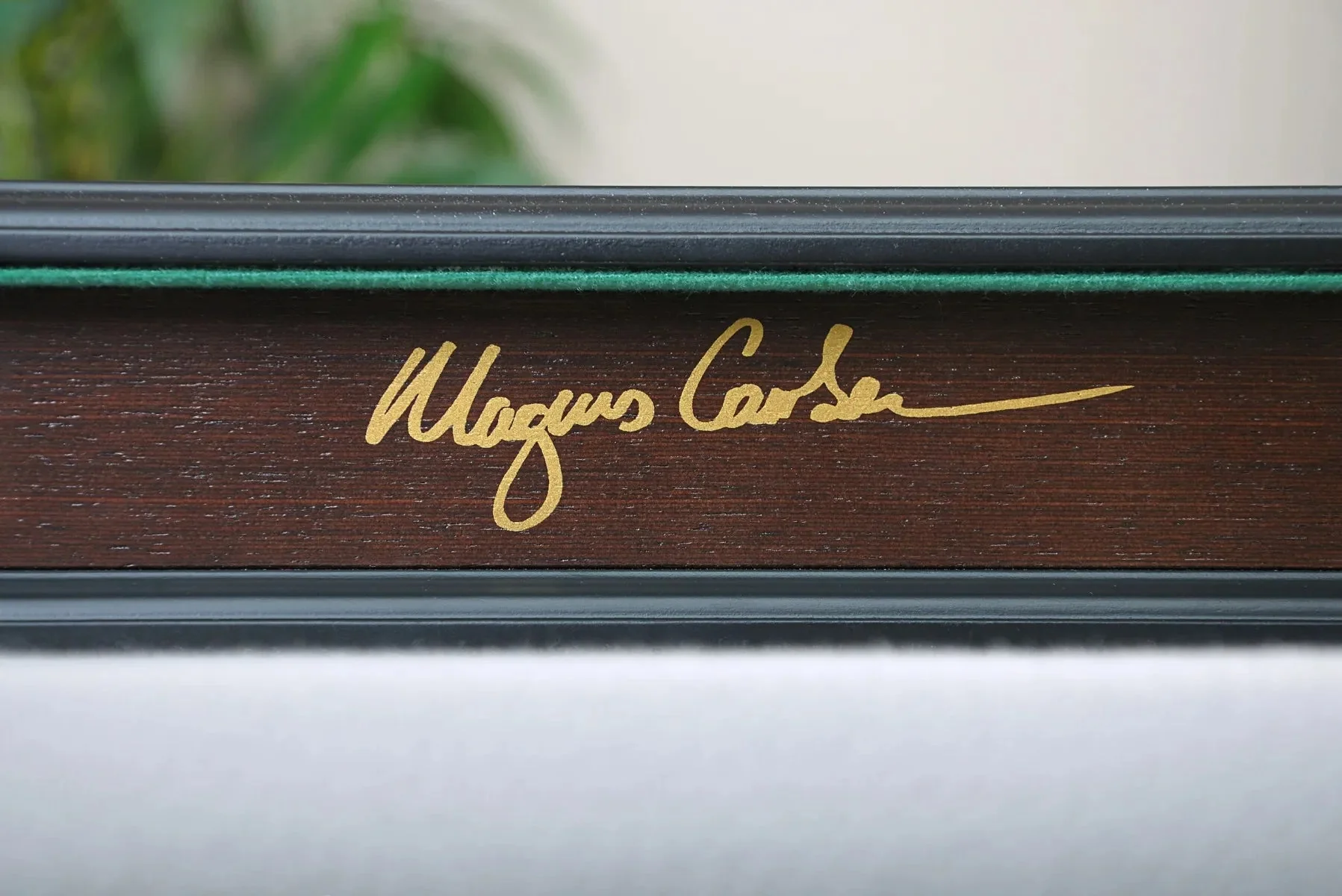 The Magnus Carlsen Luxury Signature Casket & Chess Set Combination - Image 22