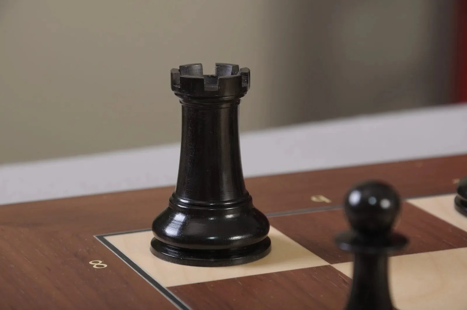 The Mammoth Ivory and Genuine Ebony Collector Series Luxury Chess Set - 4.4'' King - Image 11