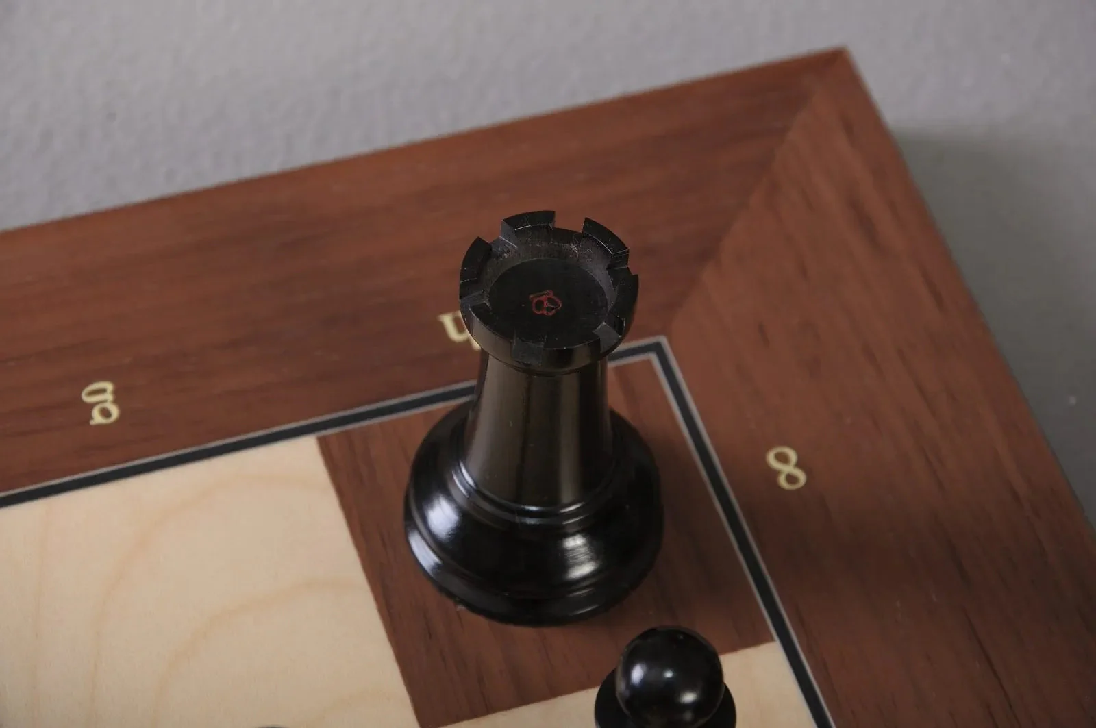 The Mammoth Ivory and Genuine Ebony Collector Series Luxury Chess Set - 4.4'' King - Image 13