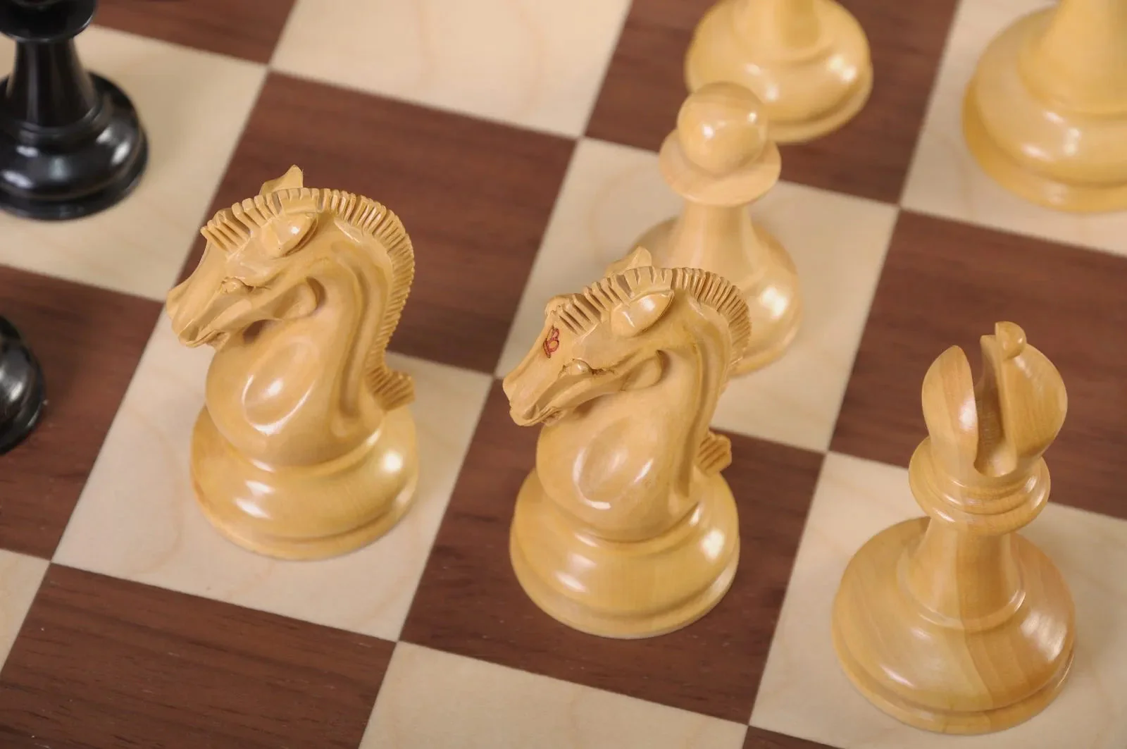 The Mammoth Ivory and Genuine Ebony Collector Series Luxury Chess Set - 4.4'' King - Image 14
